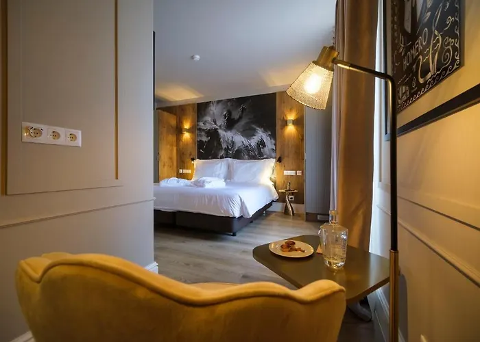 Azores Book 4* Angra do Heroísmo