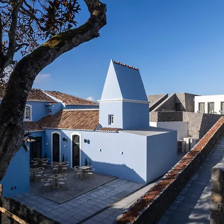فندق Azores Book 4*