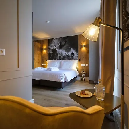 Azores Book Hotel