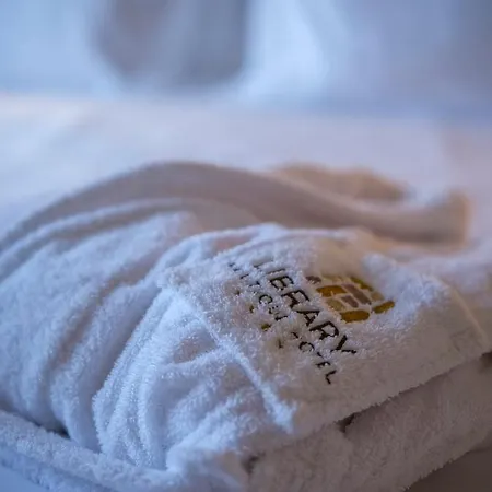 Hotel Azores Book