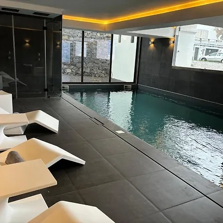Hotel Azores Book