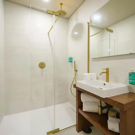 Hotel Azores Book