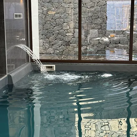 Hotel Azores Book 4*