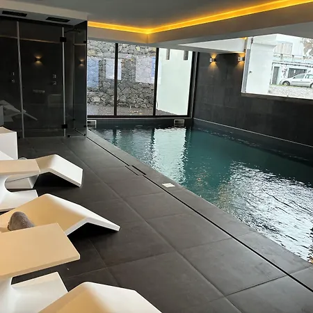 Hotel Azores Book 4*