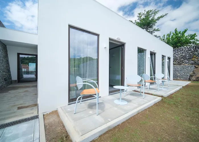 Azores Book 4* Angra do Heroismo