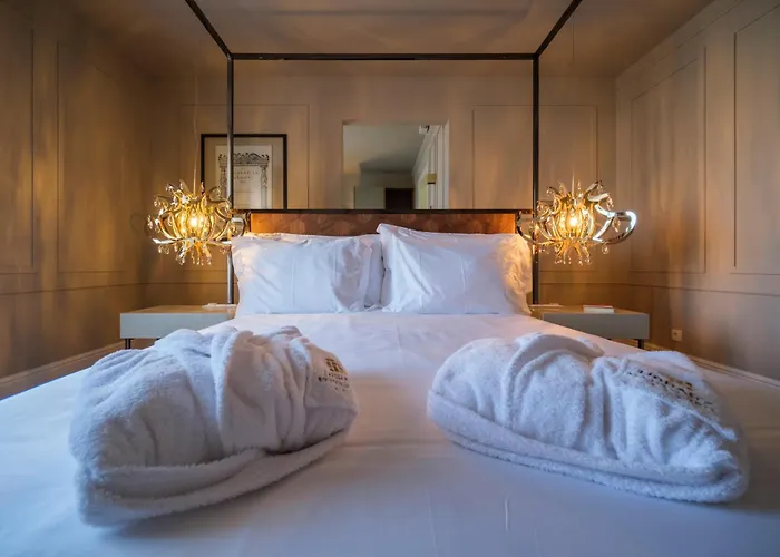 Azores Book Hotel 4*