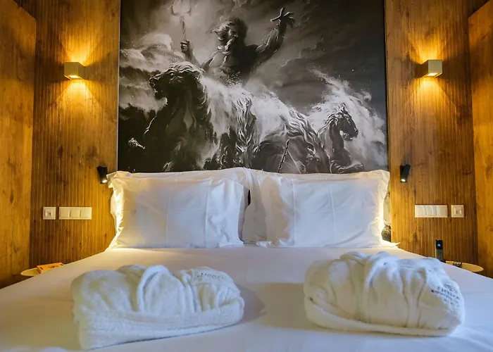 Hotel Azores Book Angra do Heroismo