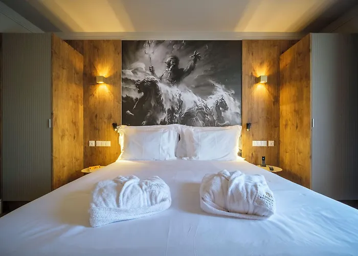 Azores Book 4* 英雄港