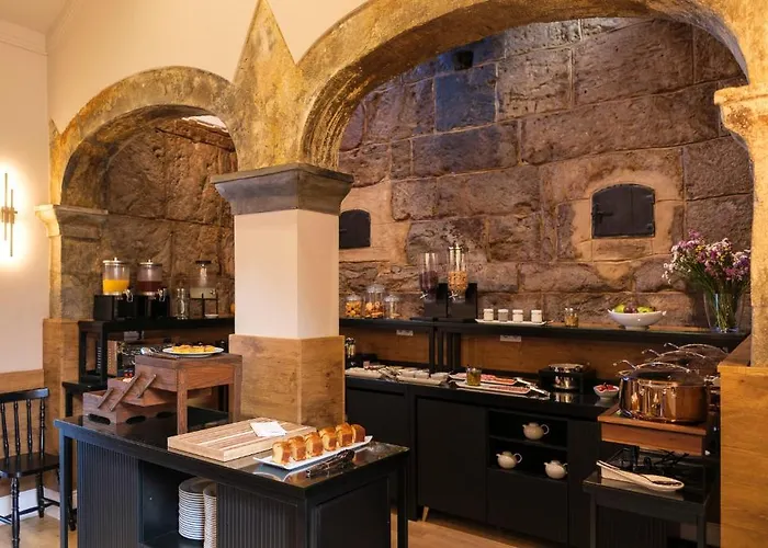 Azores Book 酒店 英雄港